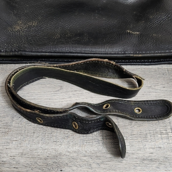 Vintage Coach Duffle Leather Bag - Picture 11 of 14